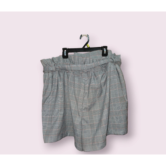 Forever 21 Skort Women's Size 3X Plaid Gray Red - Picture 3 of 11
